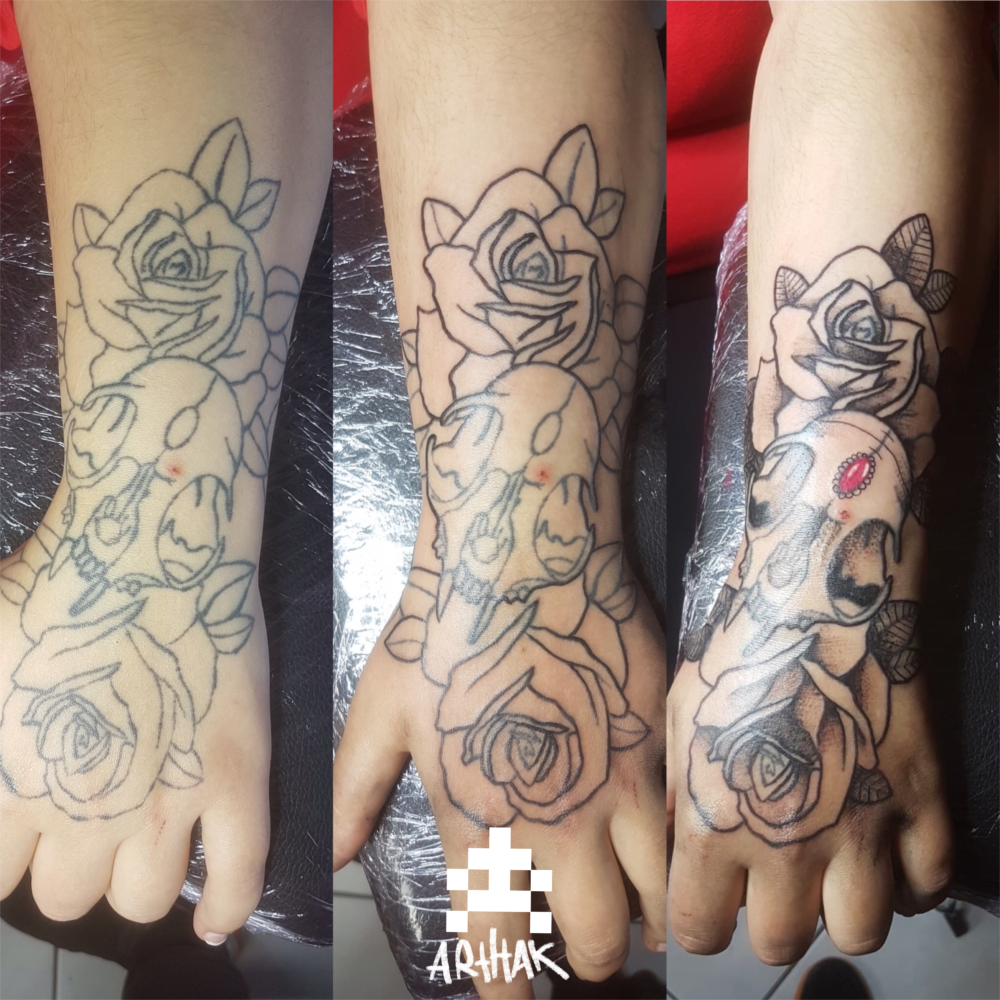 Cover Roses Et Crane De Chat Arthak Studio Pixel Tatouage Grenoble